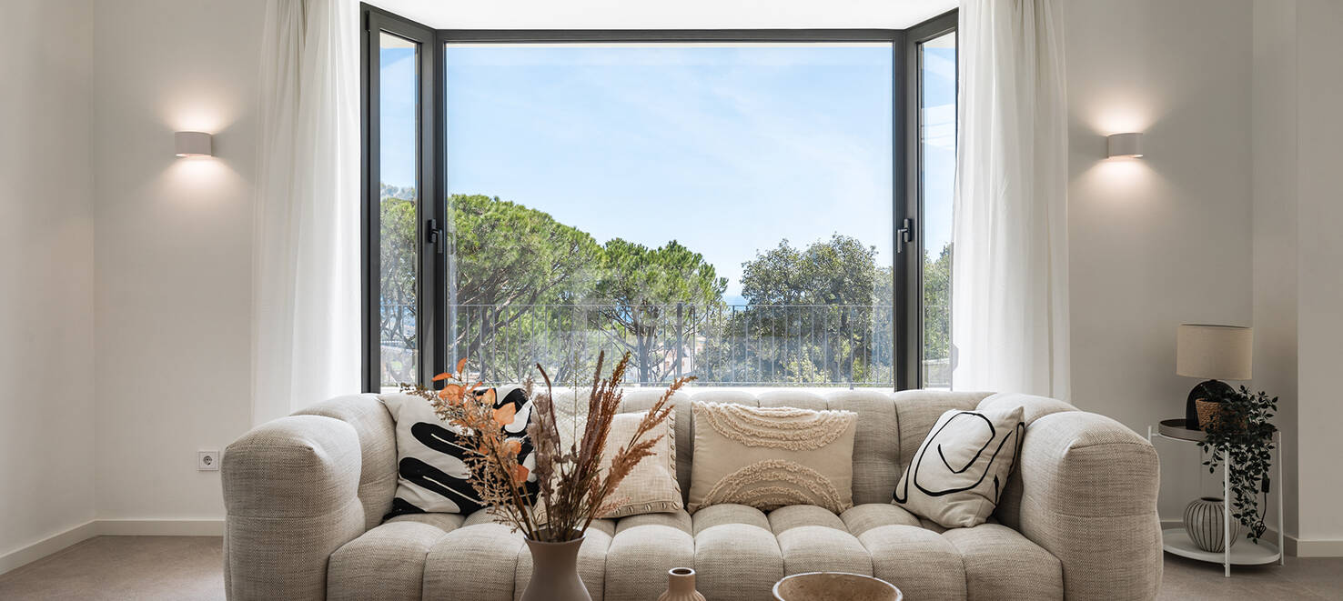 Exquisit renovierte Luxusvilla mit Meerblick