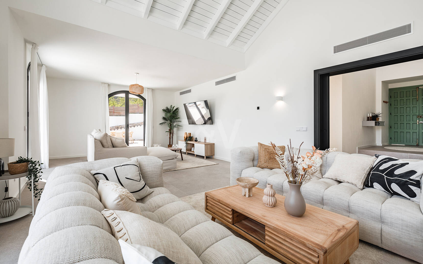 Exquisit modernisierte Luxusvilla mit Meerblick