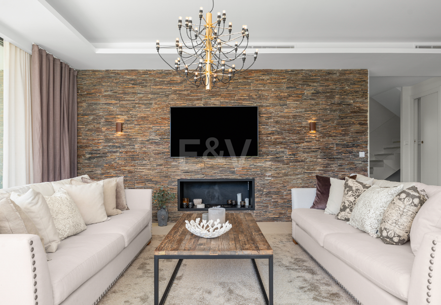 Villa contemporánea junto a la playa con piscina climatizada y espectacular terraza en la azotea