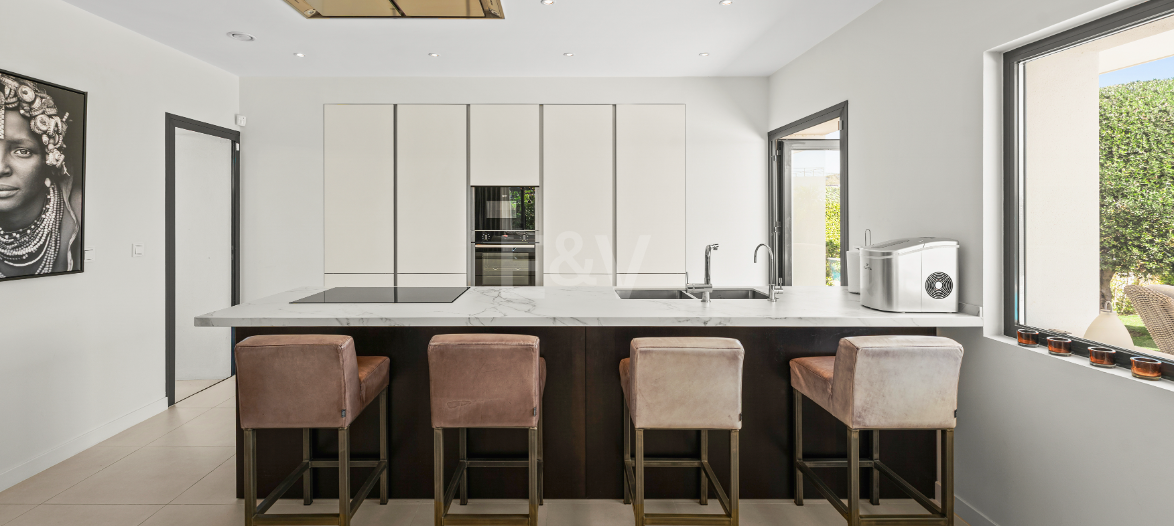 Hus i byn till salu i San Pedro de Alcantara