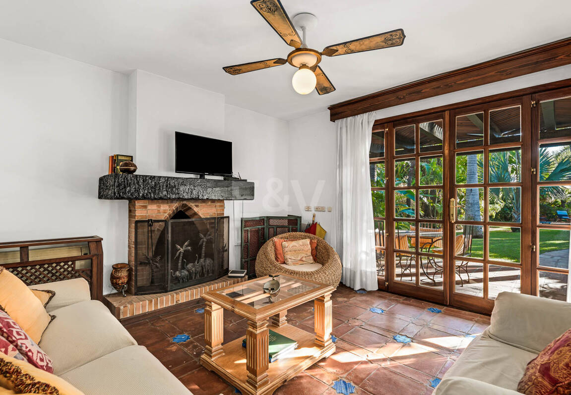 Eine einzigartige Villa mit Gästehaus auf weitläufigem Gelände