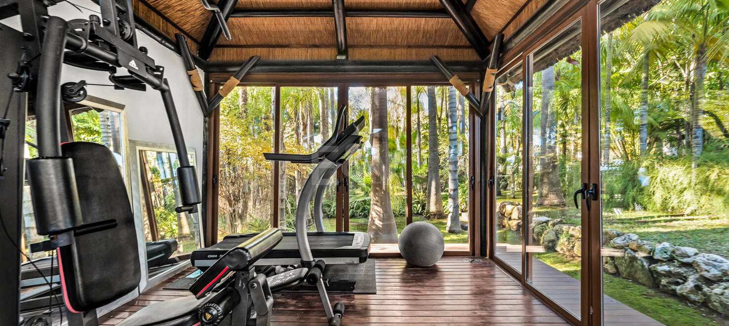 Eine einzigartige Villa mit Gästehaus auf weitläufigem Gelände