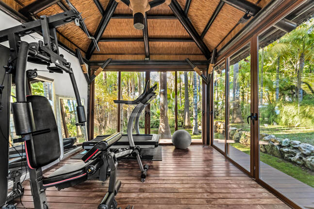 Eine einzigartige Villa mit Gästehaus auf weitläufigem Gelände