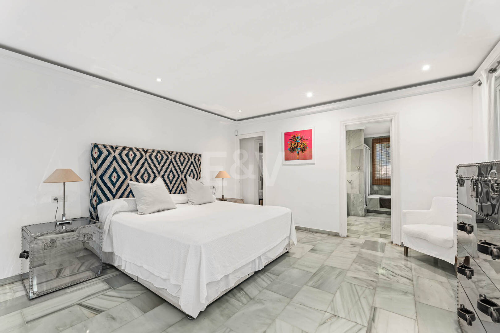 Eine einzigartige Villa mit Gästehaus auf weitläufigem Gelände