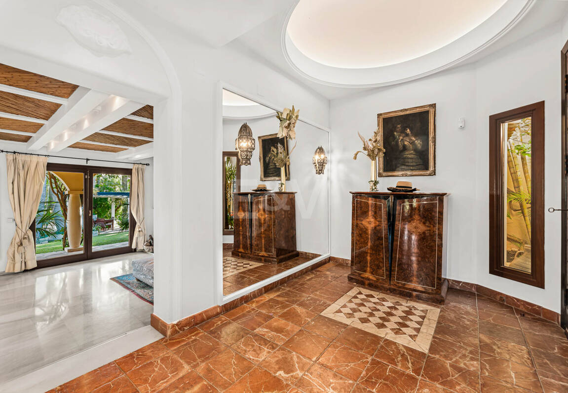 Eine einzigartige Villa mit Gästehaus auf weitläufigem Gelände