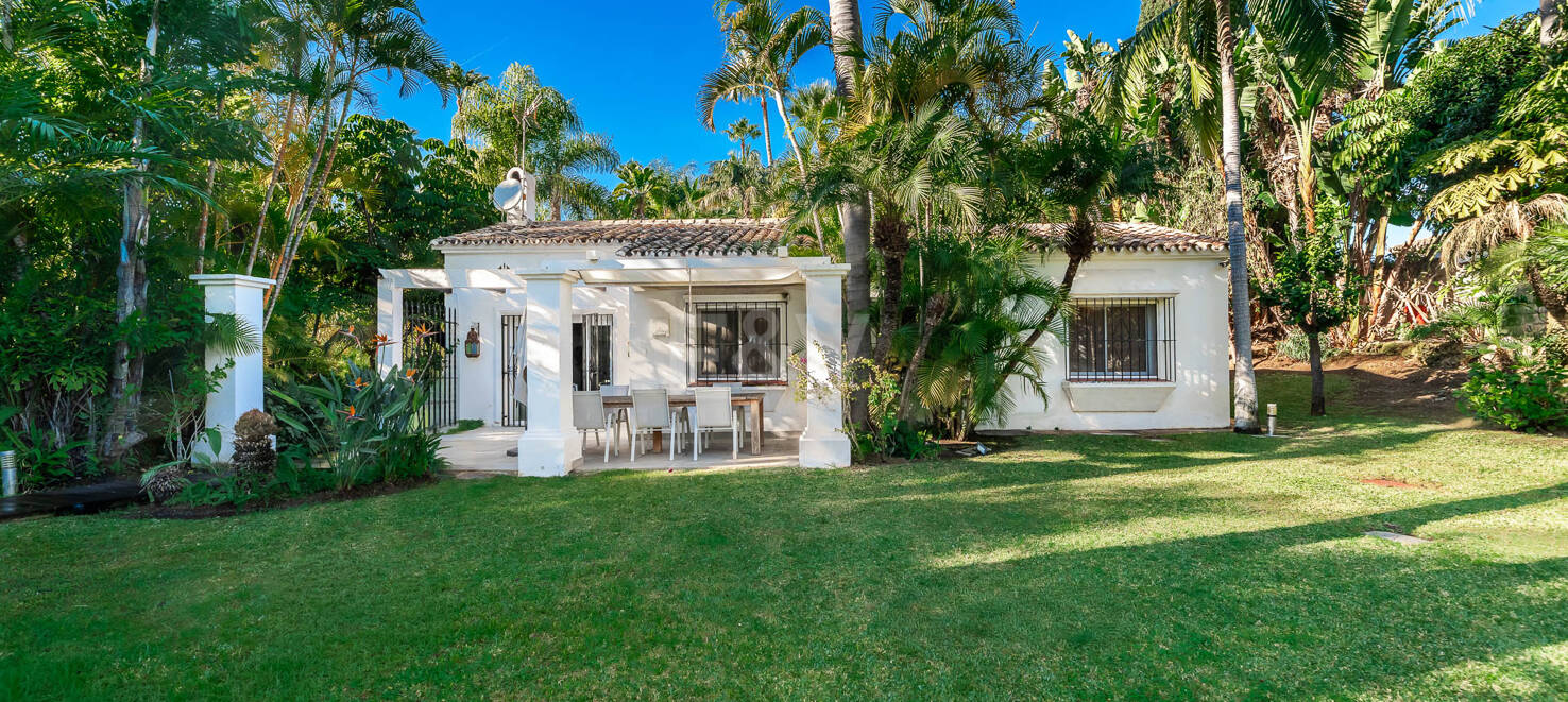 Eine einzigartige Villa mit Gästehaus auf weitläufigem Gelände