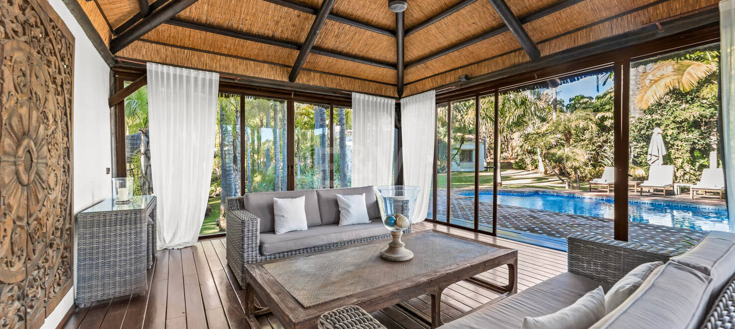 Eine einzigartige Villa mit Gästehaus auf weitläufigem Gelände