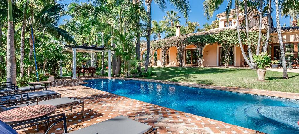 Eine einzigartige Villa mit Gästehaus auf weitläufigem Gelände