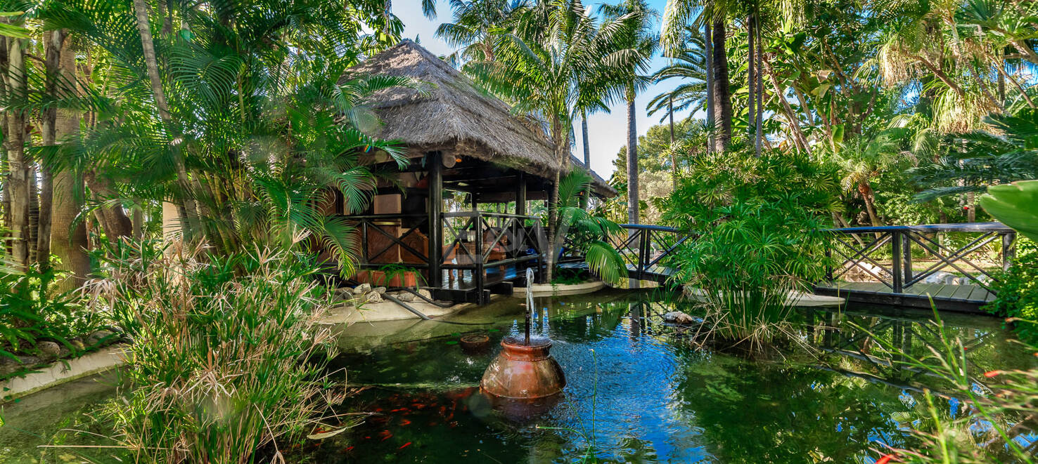 Eine einzigartige Villa mit Gästehaus auf weitläufigem Gelände