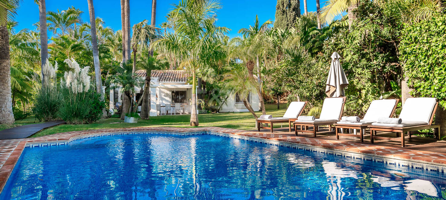 Eine einzigartige Villa mit Gästehaus auf weitläufigem Gelände