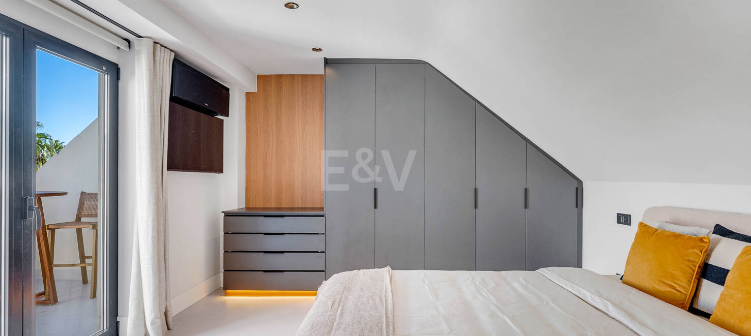 Casa adosada de lujo en Puerto Banús cerca de la playa y el puerto deportivo