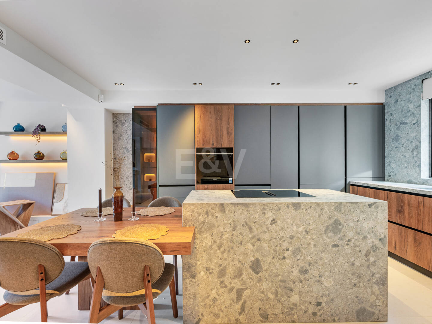 Luxury Townhouse in Puerto Banús Near the Beach & Marina