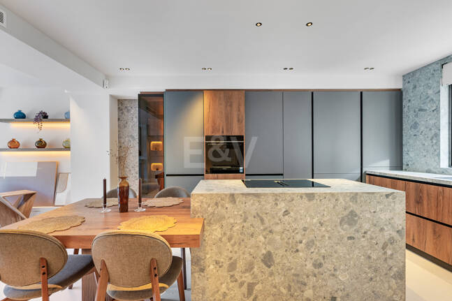 Luxus Townhouse in Puerto Banús nahe Strand & Yachthafen