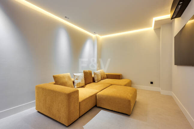 Luxus Townhouse in Puerto Banús nahe Strand & Yachthafen