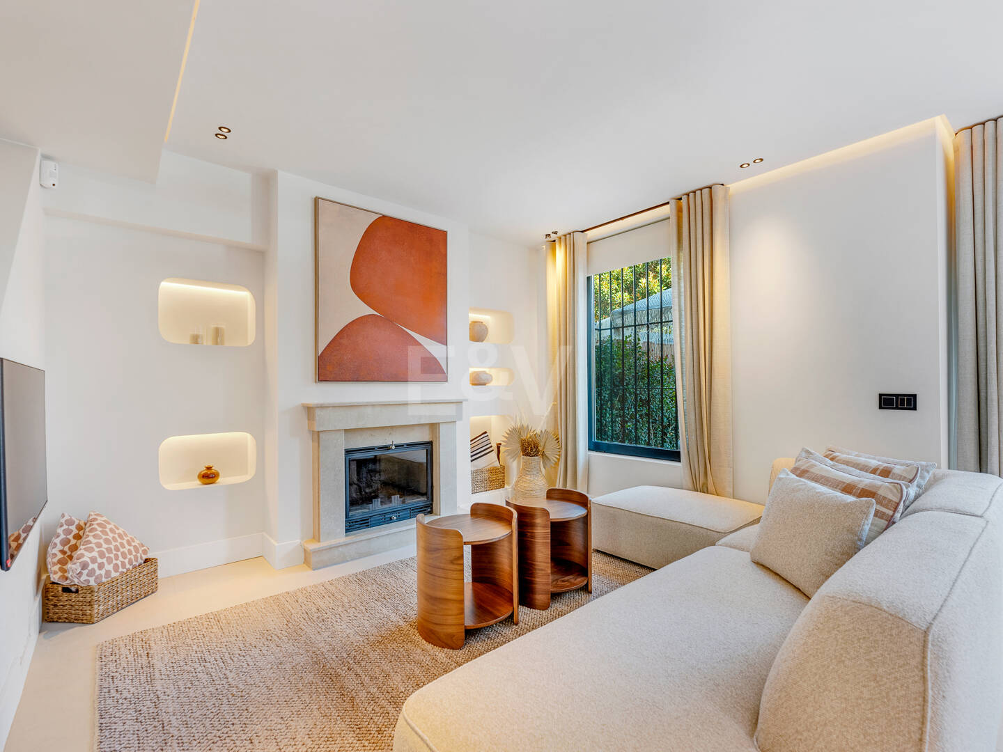 Luxury Townhouse in Puerto Banús Near the Beach & Marina