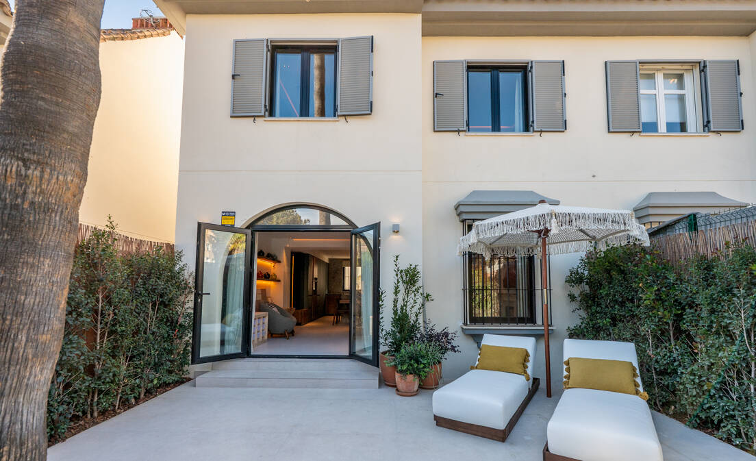 Luxury Townhouse in Puerto Banús Near the Beach & Marina