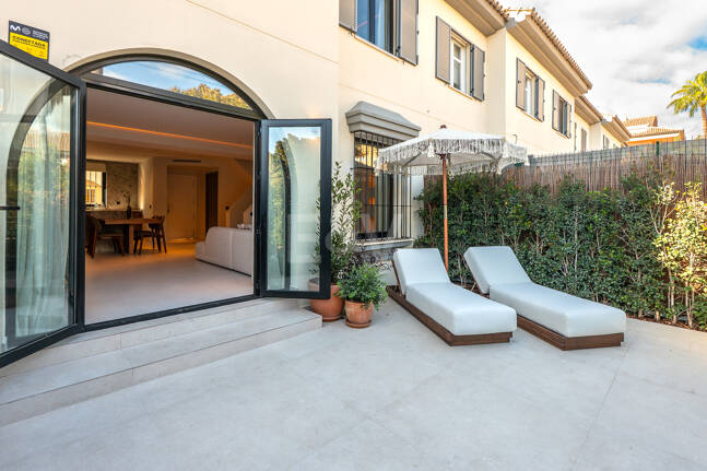 Luxus Townhouse in Puerto Banús nahe Strand & Yachthafen