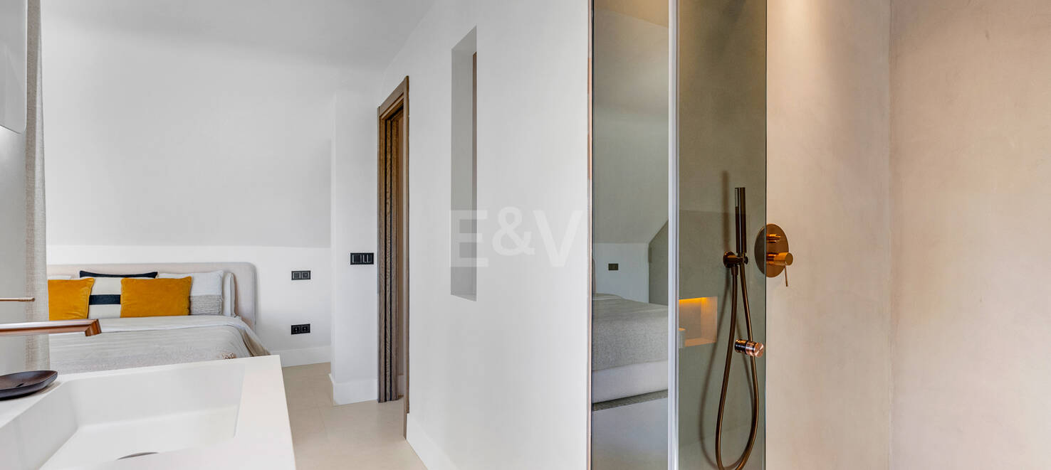 Casa adosada de lujo en Puerto Banús cerca de la playa y el puerto deportivo