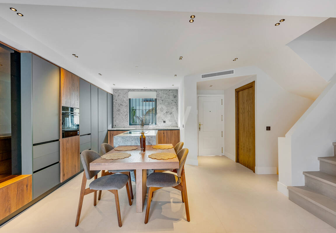 Luxus Townhouse in Puerto Banús nahe Strand & Yachthafen