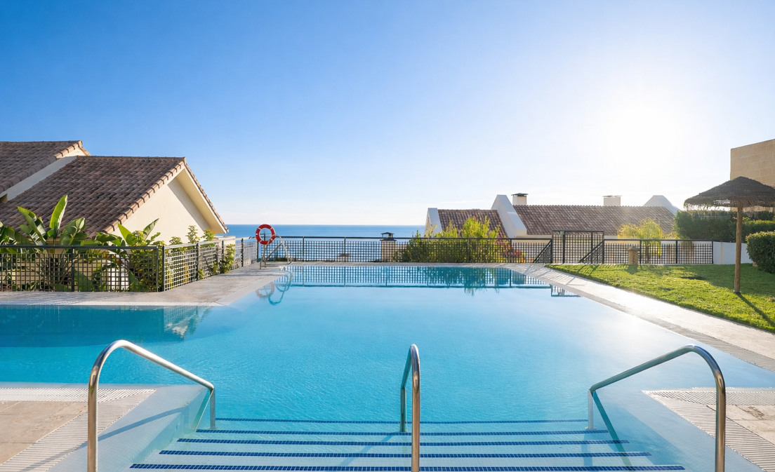 Markplanslägenhet till salu i Los Altos de los Monteros, Marbella Öst