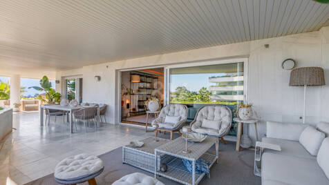 Apartamento de lujo con vista al mar en complejo exclusivo