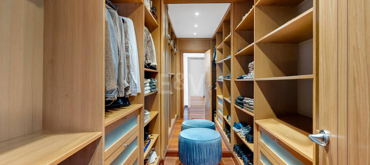 Appartement de luxe avec vue sur la mer dans un complexe exclusif