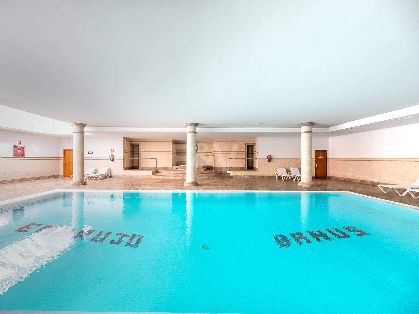 Luxuswohnung mit Meerblick in exklusiver Strandwohnanlage