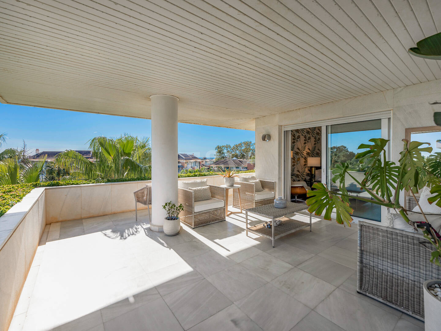 Luxuswohnung mit Meerblick in exklusiver Strandwohnanlage