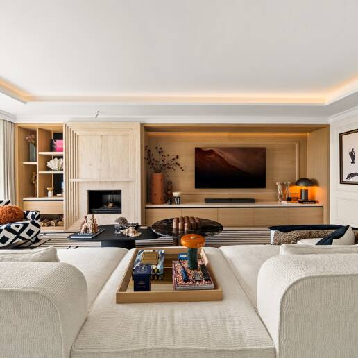 Impresionante ático en Los Flamingos con vistas panorámicas al mar y la montaña