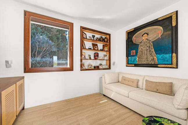 Gran villa con casas de invitados en amplia parcela privada con jardines maduros y vistas espectaculares a La Concha