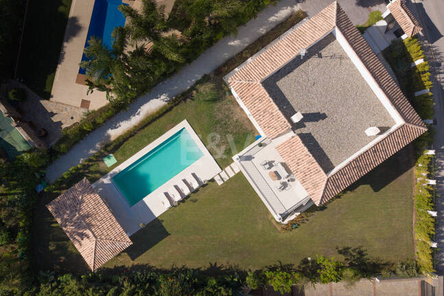 Villa design neuve avec efficacité passive à Los Arqueros
