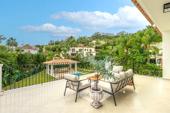 Modern Masterpiece Overlooking the Greens of Los Arqueros