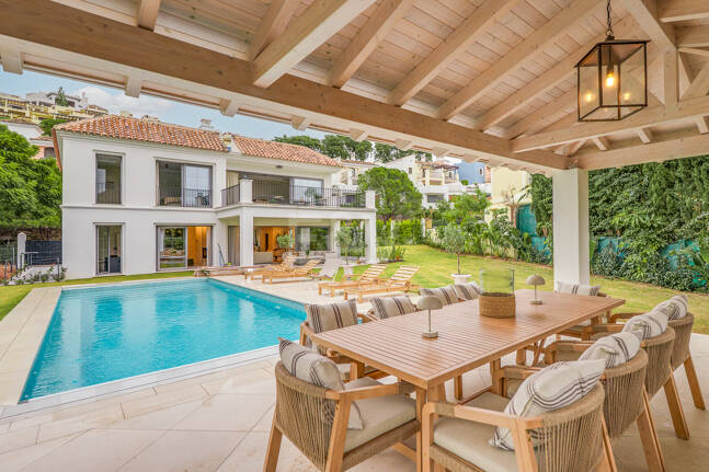 Modern Masterpiece Overlooking the Greens of Los Arqueros