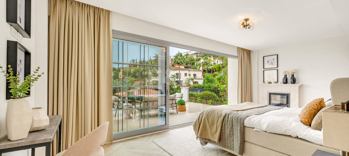 Moderne Meisterwerk mit Blick auf die Greens von Los Arqueros