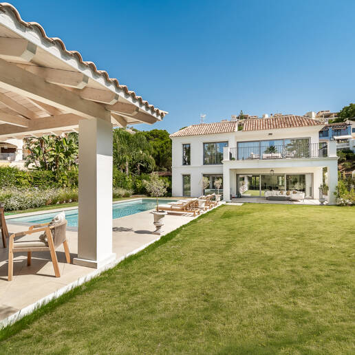 Brandneue Designervilla mit Passivhaus-Effizienz in Los Arqueros