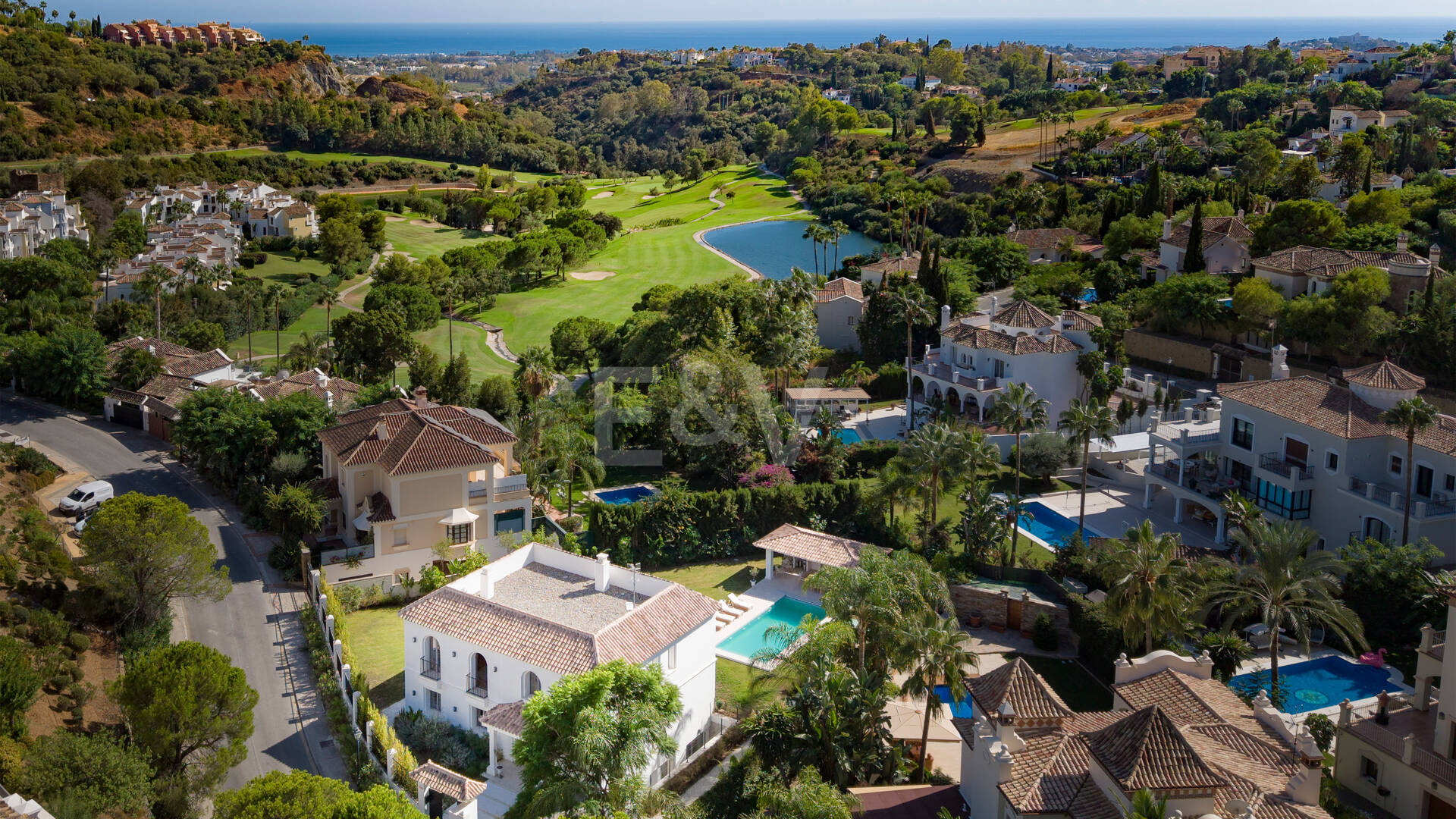 Villa design neuve avec efficacité passive à Los Arqueros