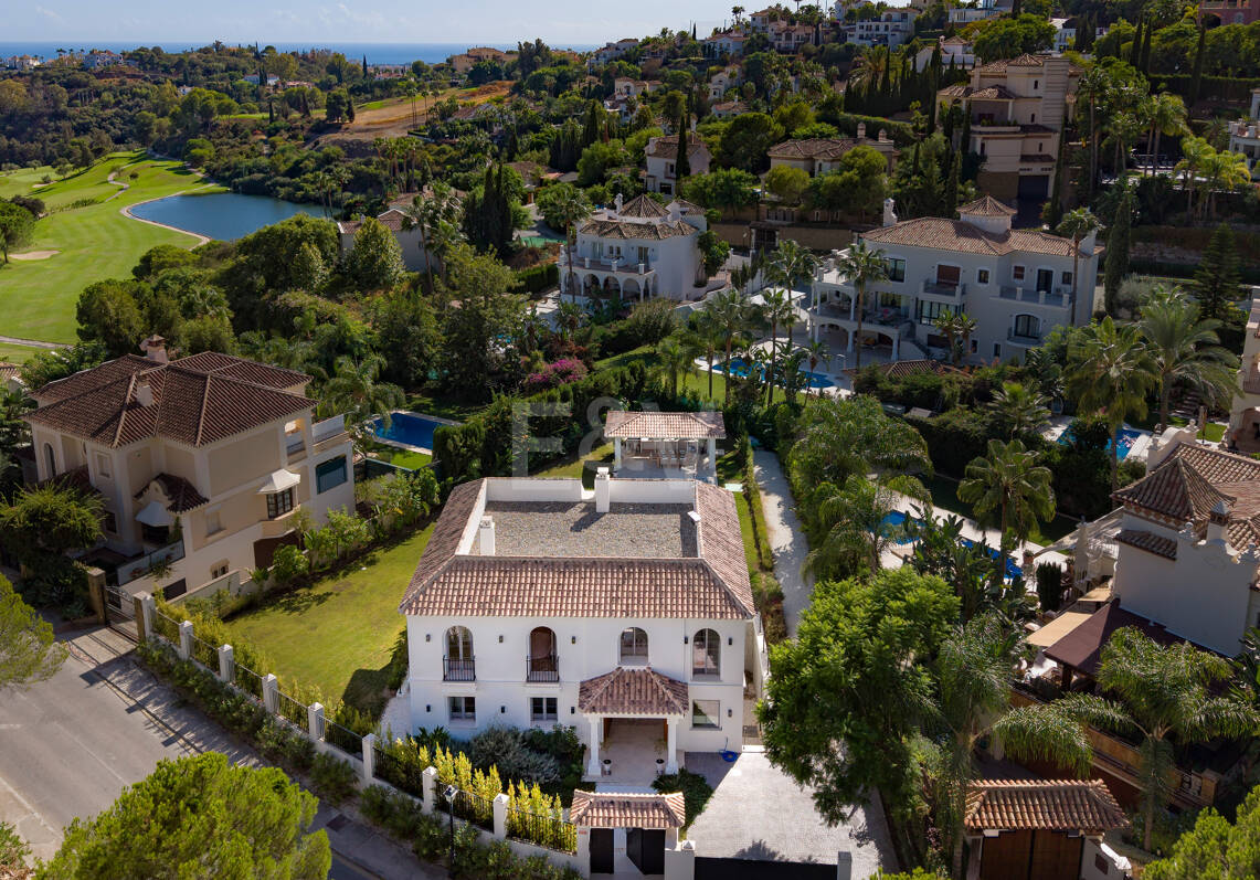 Villa design neuve avec efficacité passive à Los Arqueros