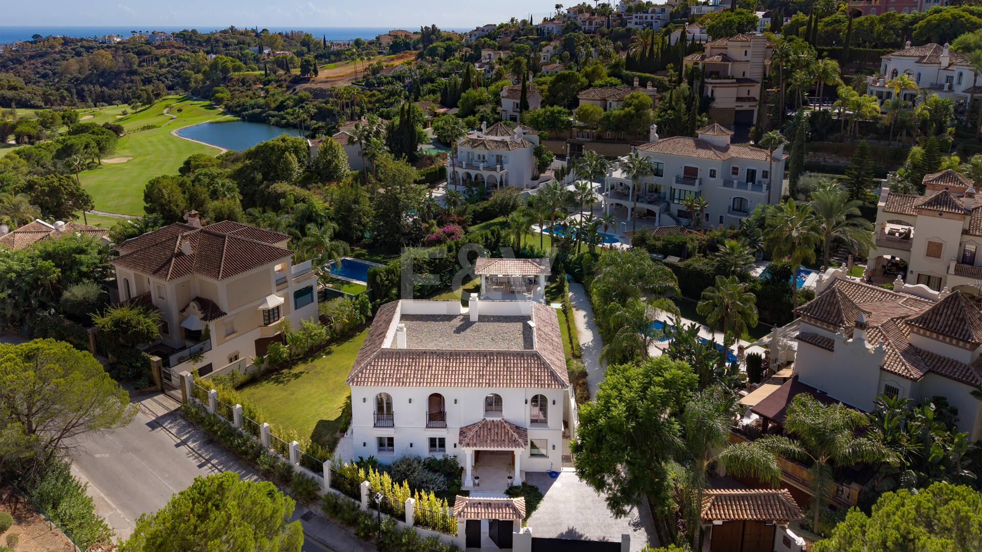 Villa design neuve avec efficacité passive à Los Arqueros