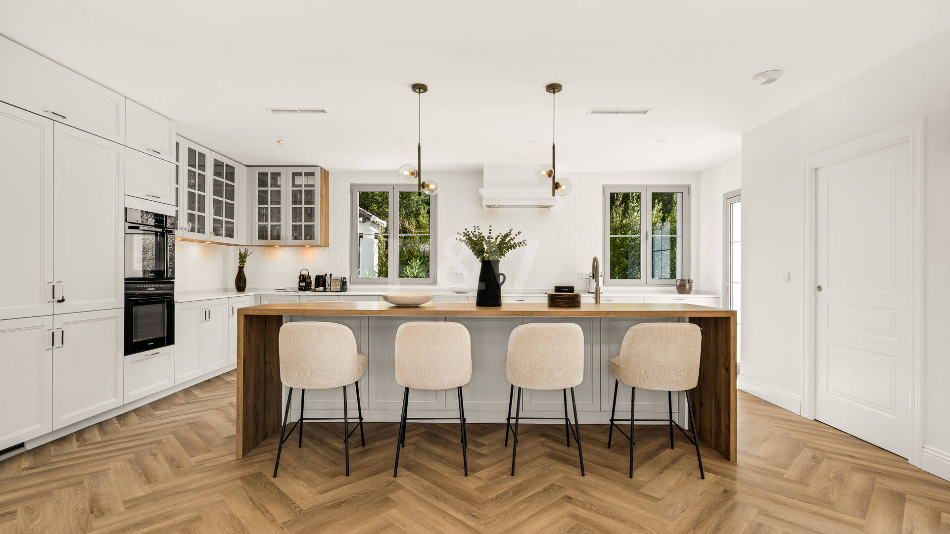 Brandneue Designervilla mit Passivhaus-Effizienz in Los Arqueros