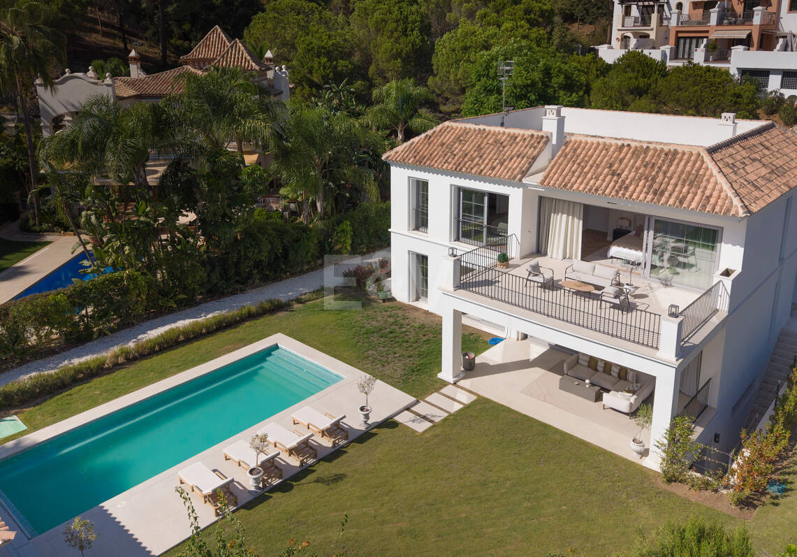 Villa design neuve avec efficacité passive à Los Arqueros