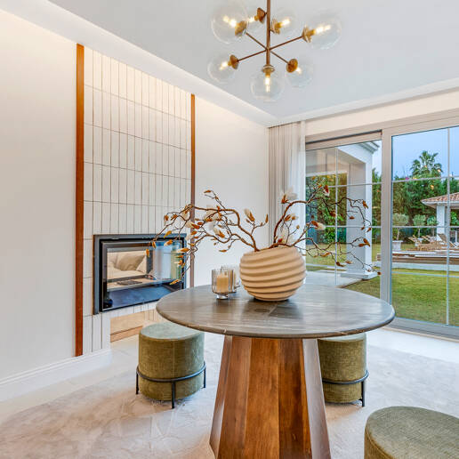 Moderne Meisterwerk mit Blick auf die Greens von Los Arqueros