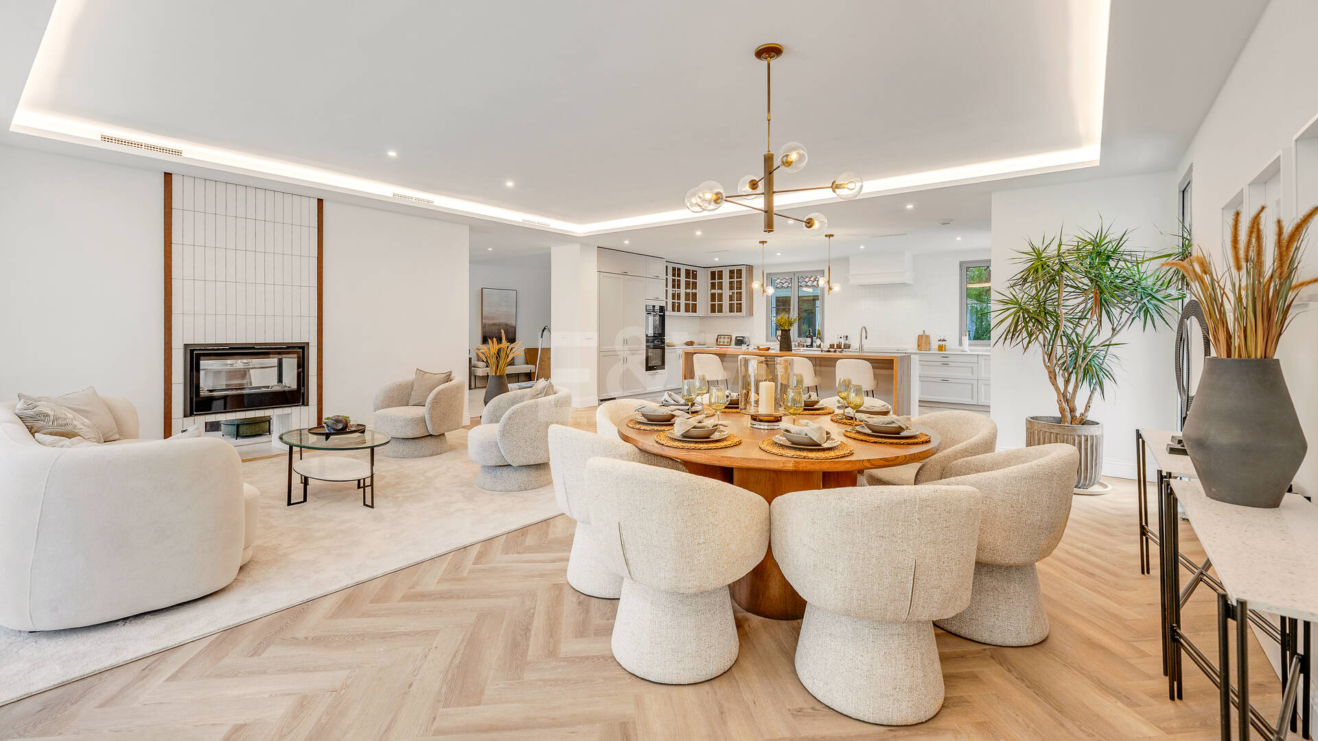 Modern Masterpiece Overlooking the Greens of Los Arqueros