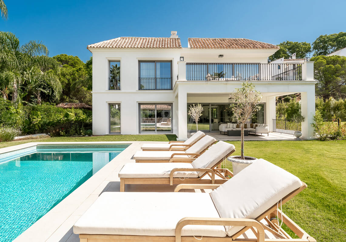Brandneue Designervilla mit Passivhaus-Effizienz in Los Arqueros