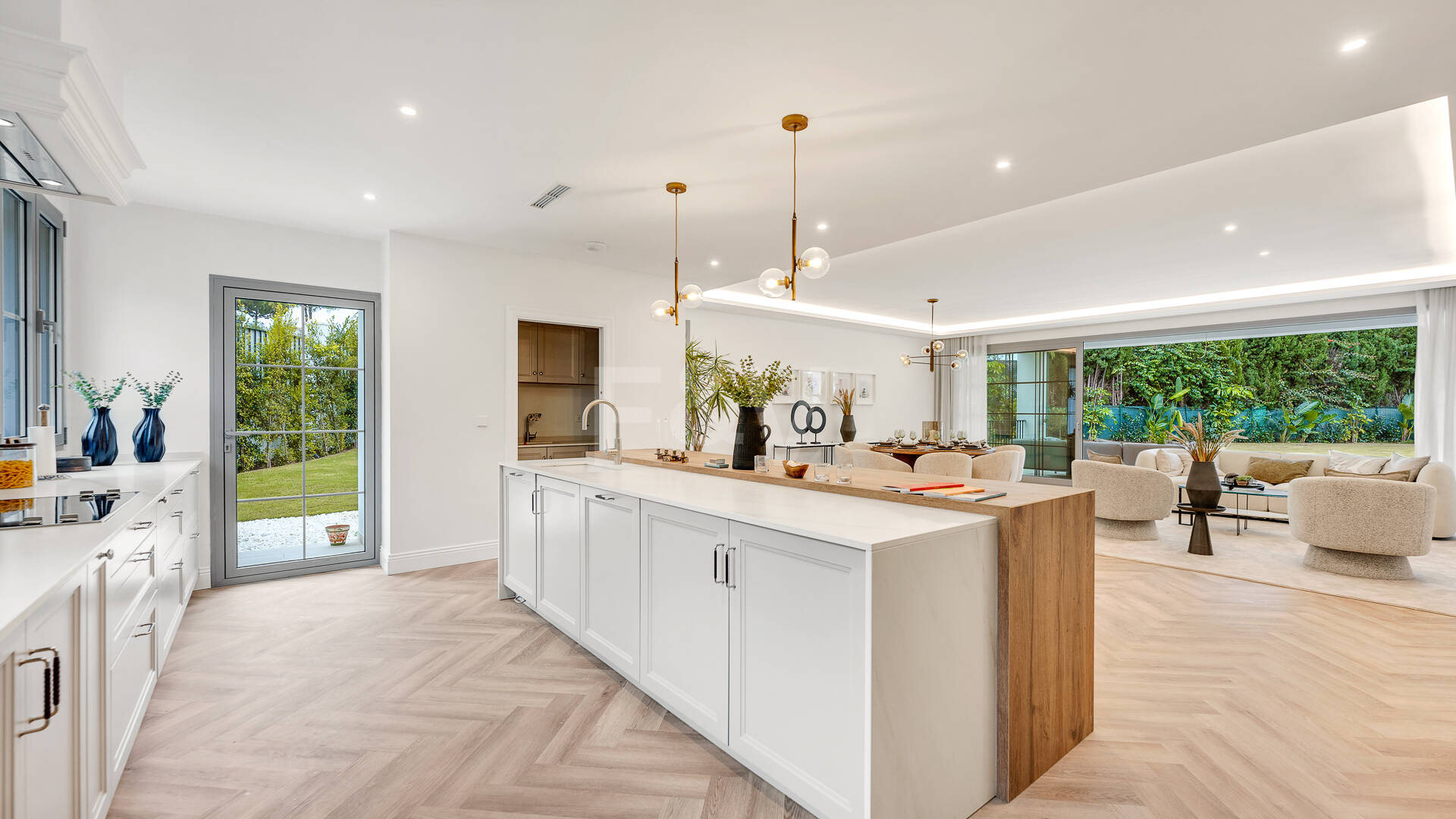 Nowoczesny arcydzieło Overlooking the Greens of Los Arqueros