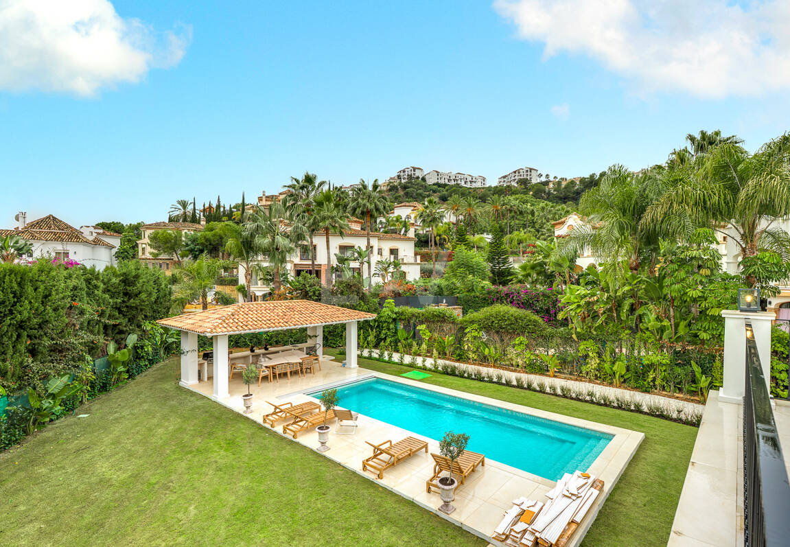 Modern Masterpiece Overlooking the Greens of Los Arqueros