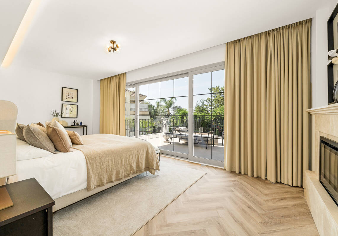 Brandneue Designervilla mit Passivhaus-Effizienz in Los Arqueros
