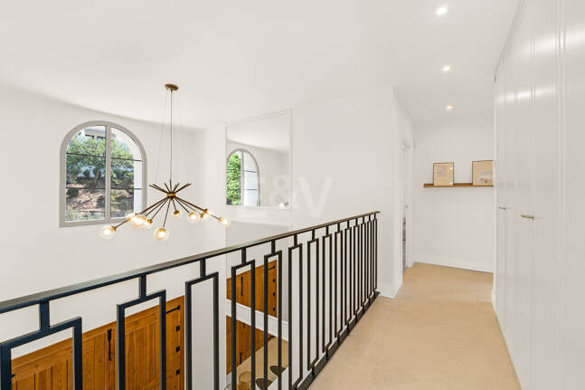 Brandneue Designervilla mit Passivhaus-Effizienz in Los Arqueros