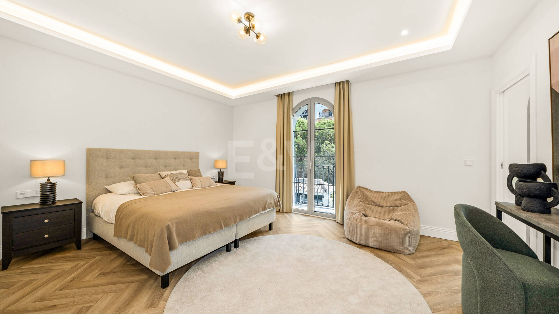 Brandneue Designervilla mit Passivhaus-Effizienz in Los Arqueros