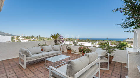 Appartement lumineux de plain-pied à Lomas de Marbella Club avec terrasse spacieuse
