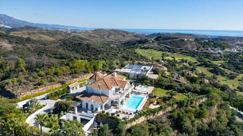 Prestigiosa villa de golf en Marbella Club con vistas impresionantes al Mediterráneo